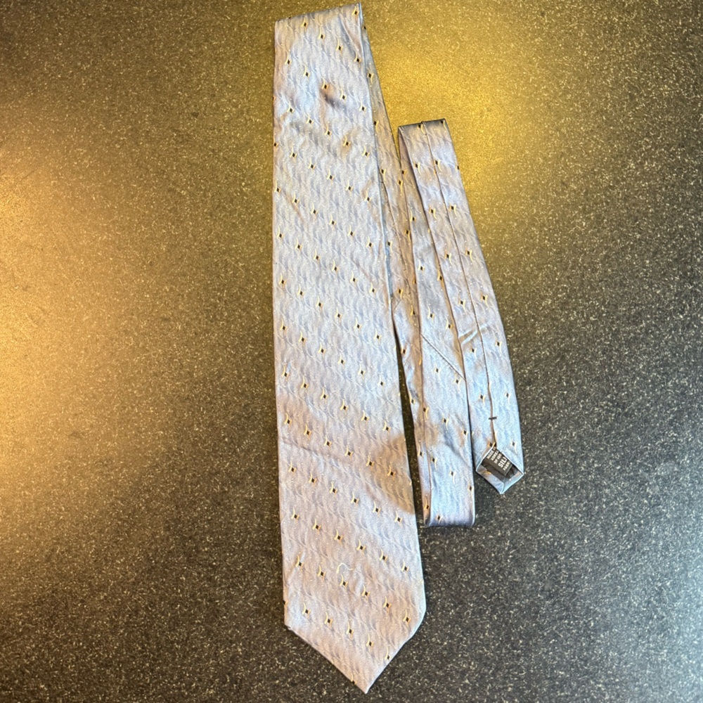 Bill Blass Light Blue and Gold Men's Tie